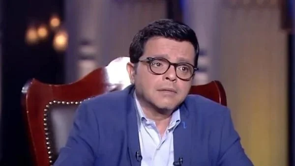 الفنان محمد هنيدي يطالب بعدم تغطية جنازة شقيقه إعلاميًا حسب رغبة الأسرة